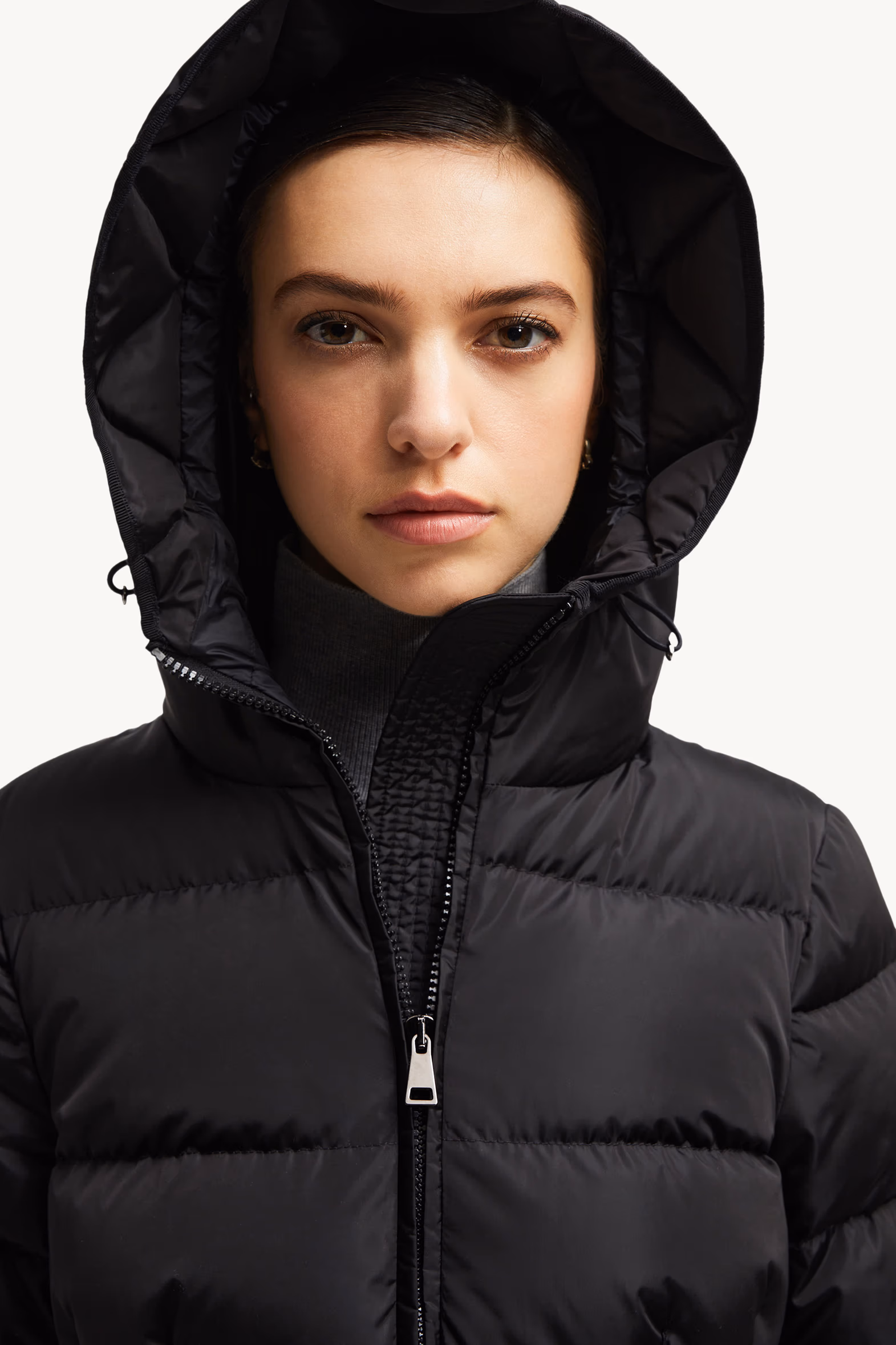 Avoce Hooded Short Down Jacket Women Black Moncler 7
